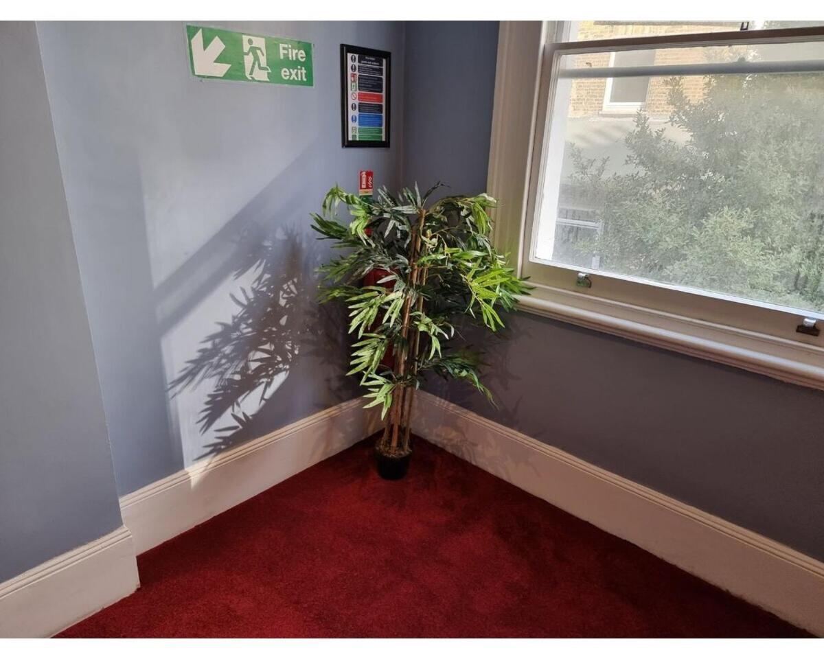 Fb4-spacious Basement Near Hyde Park * Londres